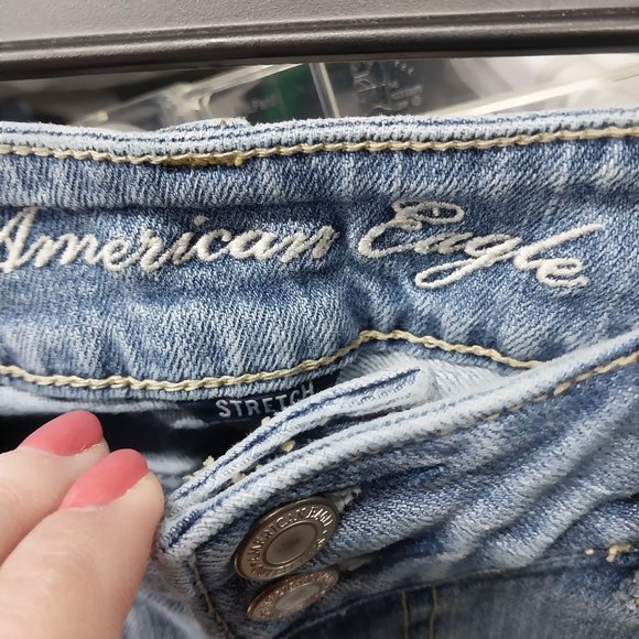 2959 Size 4 American Eagle Quilted Appliqued Flare Leg Jeans - Picture 6 of 7